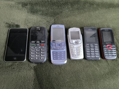 Job lot untested phones - job,